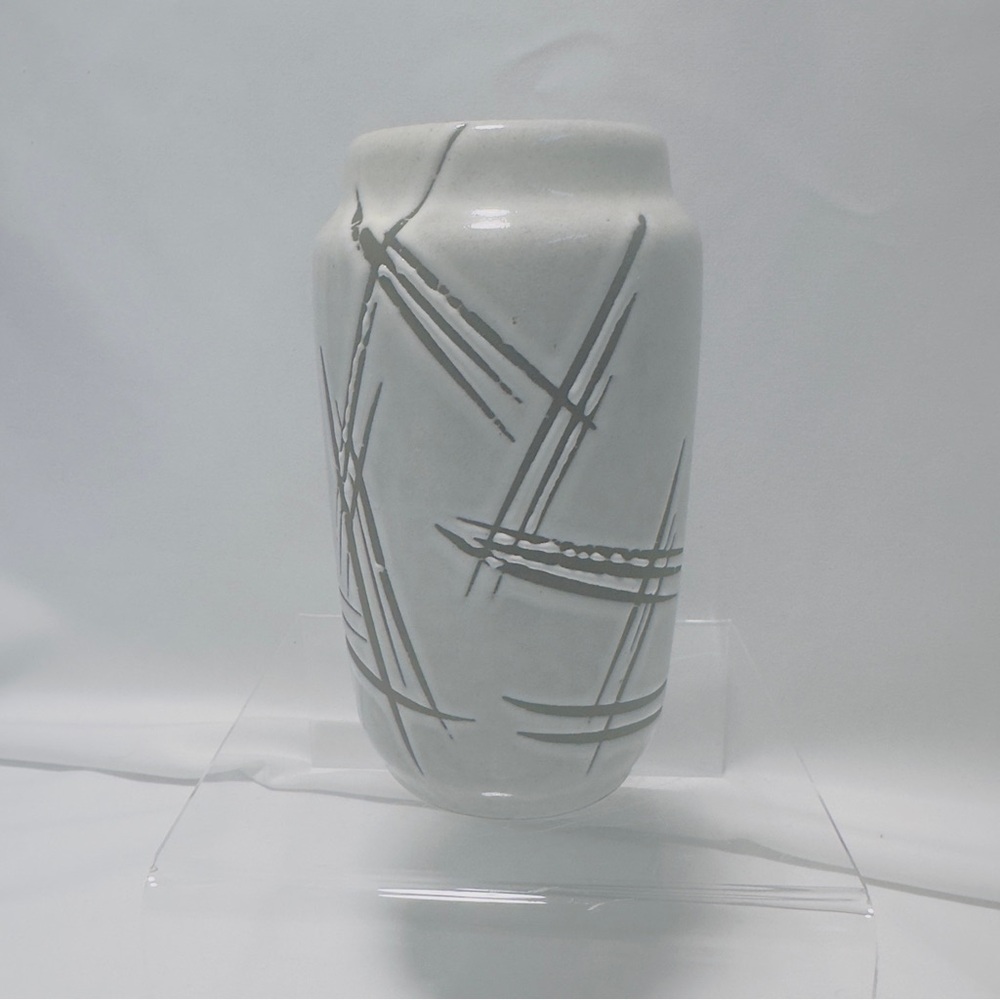 Vtg Scheurich W. Germany White Ceramic Decorative Vase with Gray Linear Accent